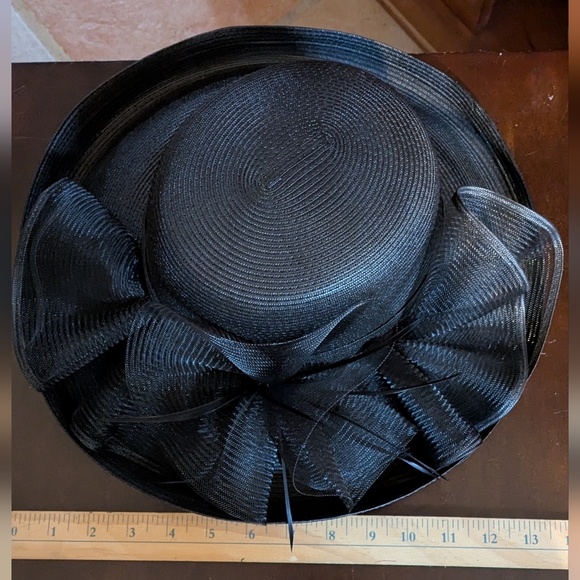 Fine Millinery Accessories - Fine Millinery by August Accessories Black Women's Hat with a Ribbon Bow Detail.